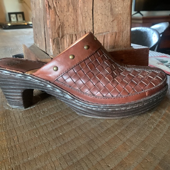 Leather clogs - Picture 4 of 5